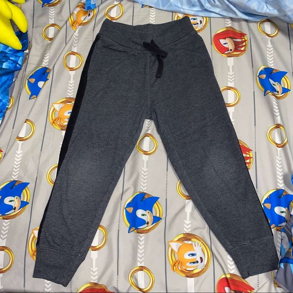Boy’s sweatpants